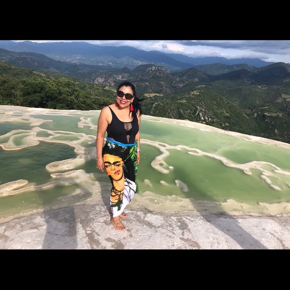 Meet your Posher, Oralia - Picture 5 of 7